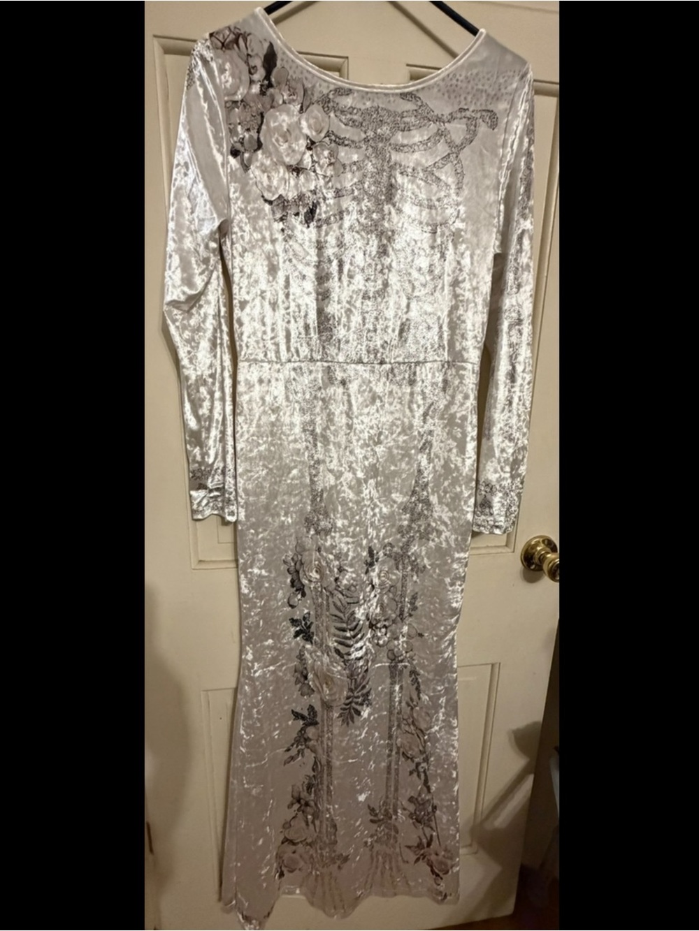 Silver Crushed Velvet Skeleton Floral Long Sleeve Dress Size Small BN